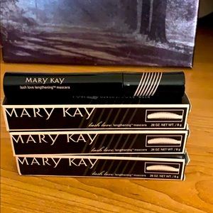 Mary Kay Lash Love mascara